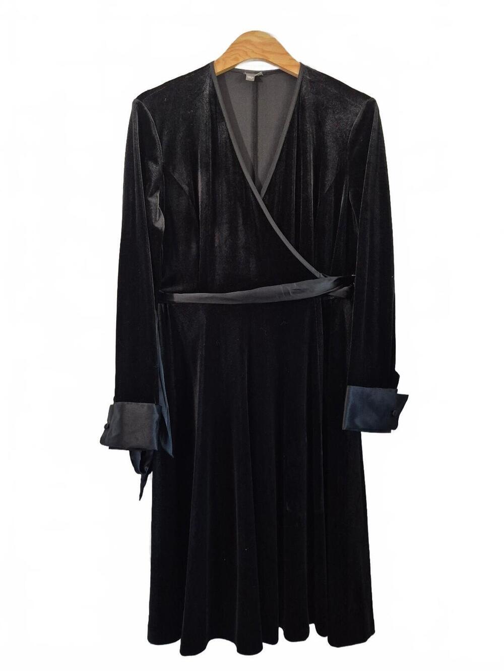 Muse Women’s Black Velvet Wrap Midi Dress Silk Trim Size 12p Petite – Elegant Bl
